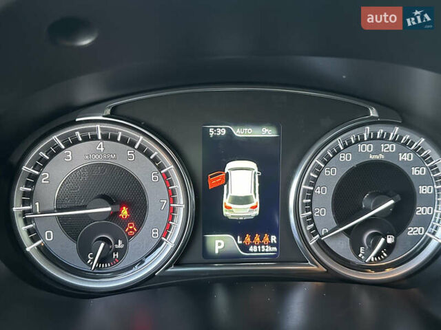 Красный Сузуки Витара, объемом двигателя 1.37 л и пробегом 48 тыс. км за 16500 $, фото 22 на Automoto.ua