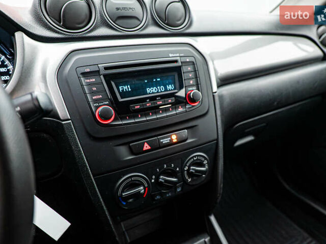 Сузуки Витара, объемом двигателя 1.6 л и пробегом 75 тыс. км за 13819 $, фото 13 на Automoto.ua