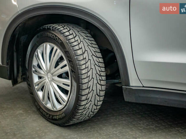 Сузуки Витара, объемом двигателя 1.6 л и пробегом 75 тыс. км за 13819 $, фото 7 на Automoto.ua