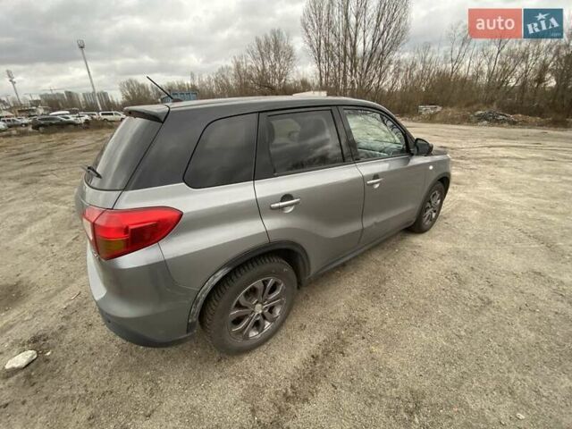 Сузуки Витара, объемом двигателя 1.6 л и пробегом 174 тыс. км за 15000 $, фото 8 на Automoto.ua