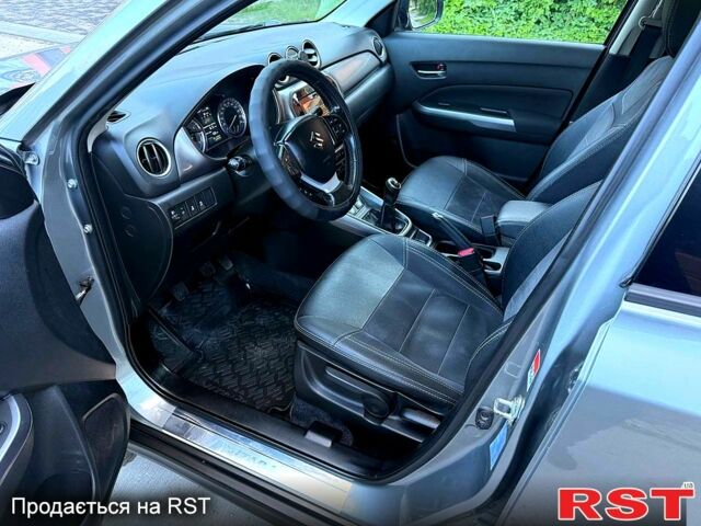 Сузукі Вітара, об'ємом двигуна 1 л та пробігом 168 тис. км за 12000 $, фото 5 на Automoto.ua