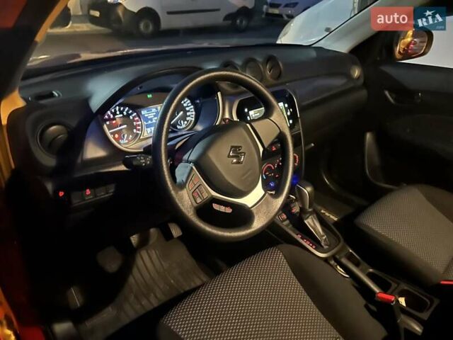 Сузуки Витара, объемом двигателя 1.59 л и пробегом 19 тыс. км за 21600 $, фото 5 на Automoto.ua