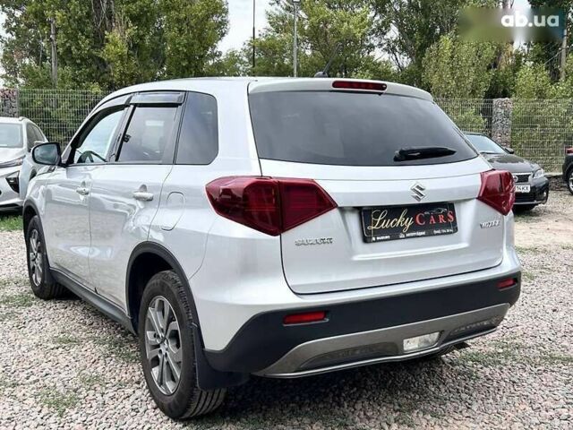 Сузуки Витара, объемом двигателя 1.6 л и пробегом 42 тыс. км за 22500 $, фото 6 на Automoto.ua