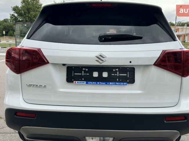 Сузуки Витара, объемом двигателя 1.37 л и пробегом 0 тыс. км за 25354 $, фото 4 на Automoto.ua