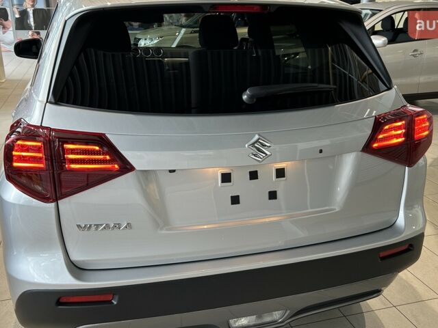 Сузуки Витара, объемом двигателя 1.37 л и пробегом 0 тыс. км за 24333 $, фото 7 на Automoto.ua