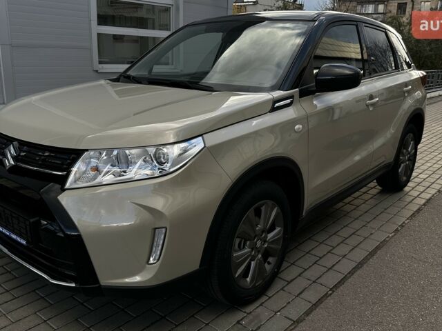 Сузуки Витара, объемом двигателя 1.37 л и пробегом 0 тыс. км за 25454 $, фото 2 на Automoto.ua