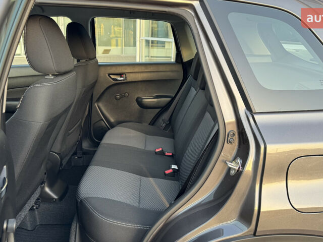 Сузуки Витара, объемом двигателя 1.37 л и пробегом 0 тыс. км за 24164 $, фото 34 на Automoto.ua