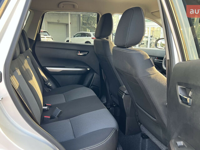 Сузукі Вітара, об'ємом двигуна 1.37 л та пробігом 0 тис. км за 25350 $, фото 31 на Automoto.ua