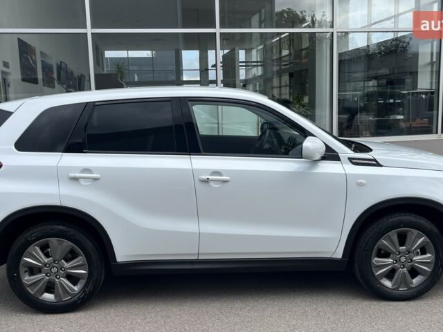 Сузуки Витара, объемом двигателя 1.37 л и пробегом 0 тыс. км за 22583 $, фото 2 на Automoto.ua