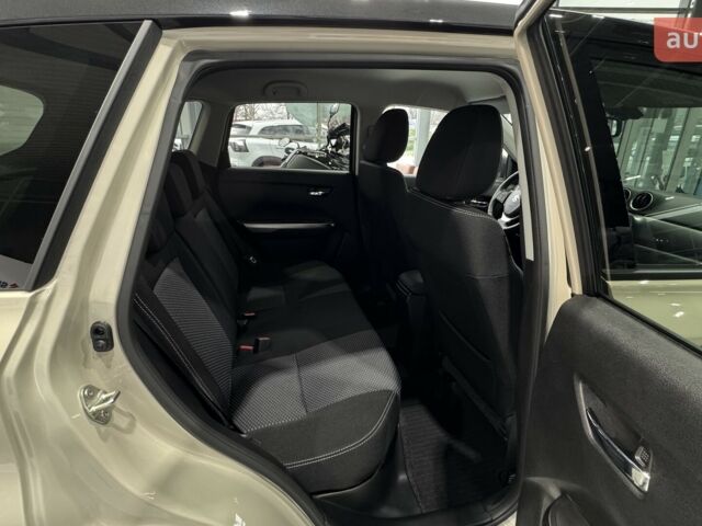 Сузуки Витара, объемом двигателя 1.37 л и пробегом 0 тыс. км за 24574 $, фото 5 на Automoto.ua