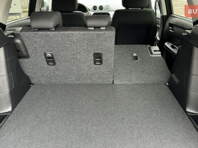 Сузукі Вітара, об'ємом двигуна 1.37 л та пробігом 0 тис. км за 25332 $, фото 53 на Automoto.ua