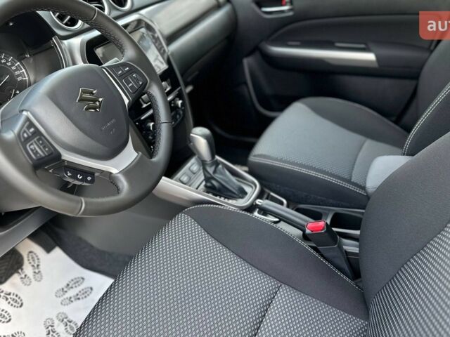 Сузукі Вітара 2025 у Харкові на Automoto.ua Сузукі Вітара, об'ємом двигуна 1.37 л та пробігом 0 тис. км за 25381 $, фото 12 на Automoto.ua