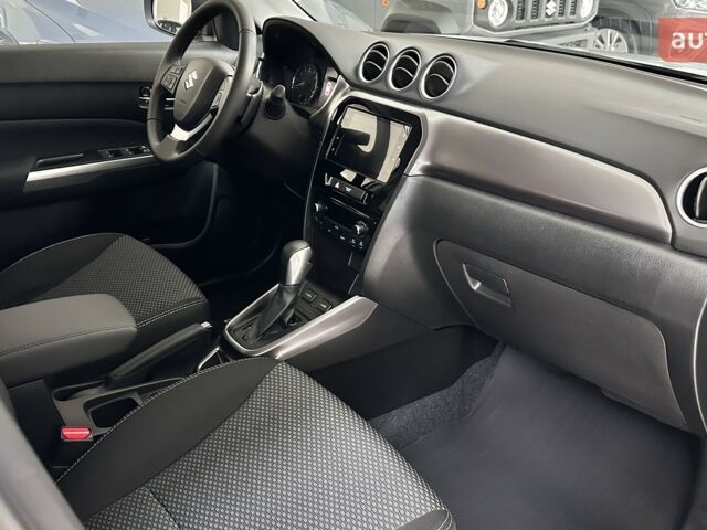 Сузуки Витара, объемом двигателя 1.37 л и пробегом 0 тыс. км за 25168 $, фото 33 на Automoto.ua