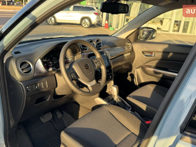 Сузукі Вітара, об'ємом двигуна 1.37 л та пробігом 0 тис. км за 25200 $, фото 27 на Automoto.ua