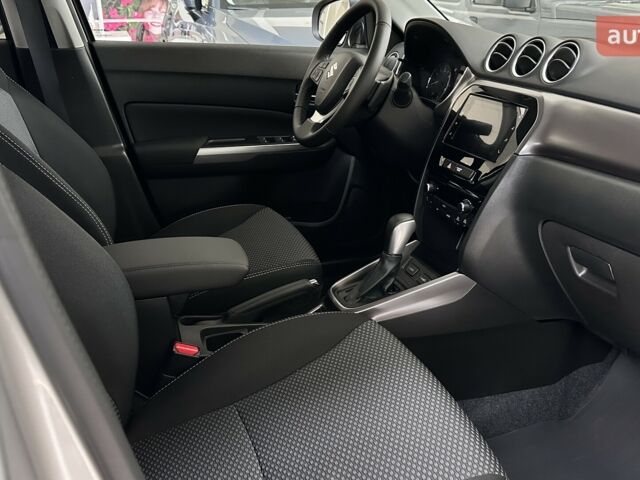 Сузуки Витара, объемом двигателя 1.37 л и пробегом 0 тыс. км за 25168 $, фото 24 на Automoto.ua