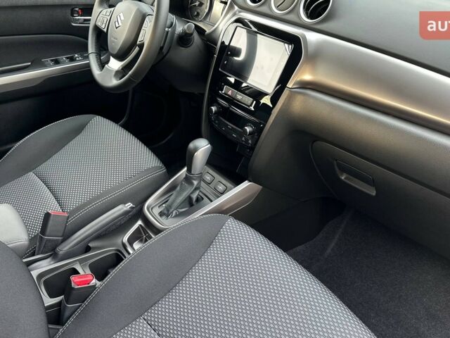 Сузукі Вітара 2025 у Харкові на Automoto.ua Сузукі Вітара, об'ємом двигуна 1.37 л та пробігом 0 тис. км за 24976 $, фото 24 на Automoto.ua