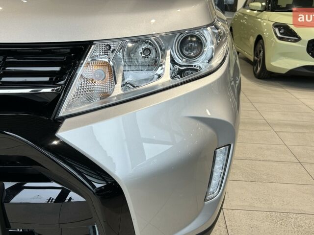 Сузуки Витара, объемом двигателя 1.37 л и пробегом 0 тыс. км за 23143 $, фото 2 на Automoto.ua