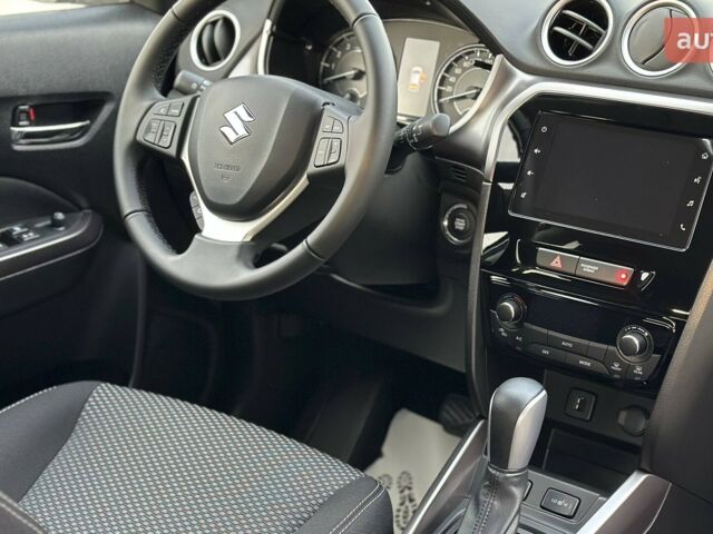 Сузукі Вітара 2025 у Харкові на Automoto.ua Сузукі Вітара, об'ємом двигуна 1.37 л та пробігом 0 тис. км за 24976 $, фото 14 на Automoto.ua