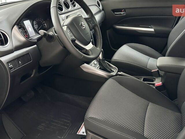 Сузуки Витара, объемом двигателя 1.37 л и пробегом 0 тыс. км за 25168 $, фото 21 на Automoto.ua