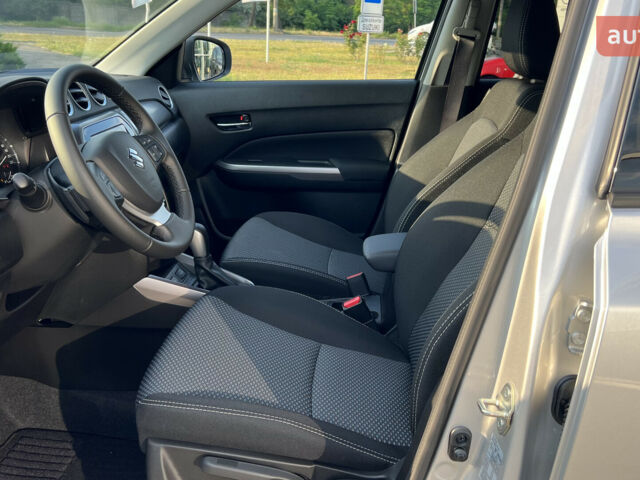 Сузукі Вітара, об'ємом двигуна 1.37 л та пробігом 0 тис. км за 25350 $, фото 27 на Automoto.ua