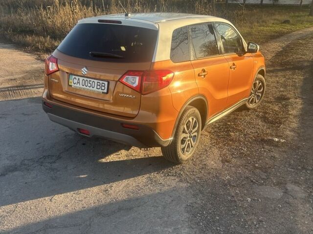 Жовтий Сузукі Вітара, об'ємом двигуна 1.6 л та пробігом 140 тис. км за 14900 $, фото 4 на Automoto.ua