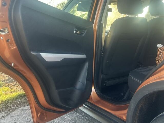 Жовтий Сузукі Вітара, об'ємом двигуна 1.6 л та пробігом 140 тис. км за 14900 $, фото 7 на Automoto.ua