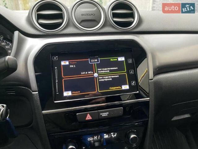Сузуки Витара 2019 в Хмельницком на Automoto.ua Желтый Сузуки Витара, объемом двигателя 1 л и пробегом 78 тыс. км за 15999 $, фото 44 на Automoto.ua