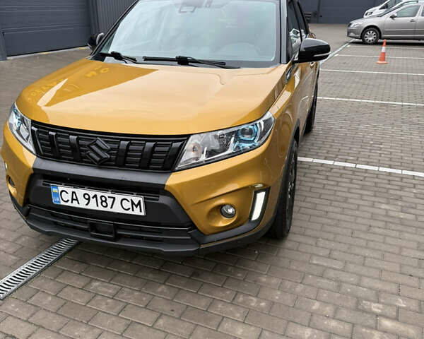 Желтый Сузуки Витара, объемом двигателя 1.4 л и пробегом 96 тыс. км за 19000 $, фото 22 на Automoto.ua