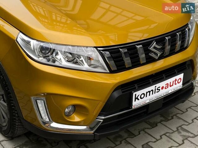 Сузуки Витара 2019 в Хмельницком на Automoto.ua Желтый Сузуки Витара, объемом двигателя 1 л и пробегом 78 тыс. км за 15999 $, фото 15 на Automoto.ua