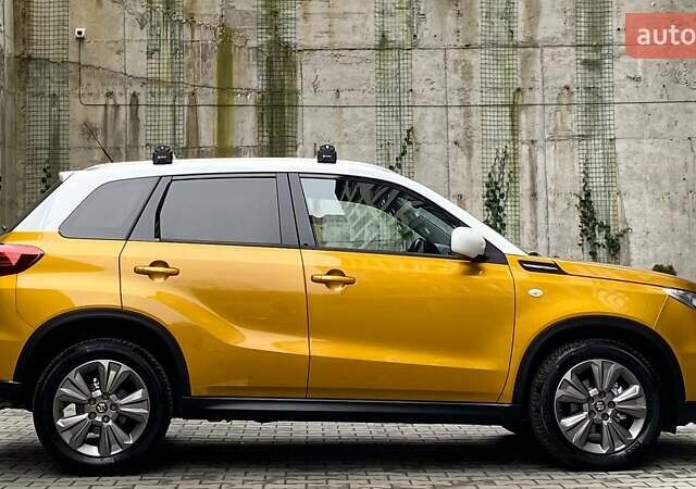 Сузуки Витара 2019 в Хмельницком на Automoto.ua Желтый Сузуки Витара, объемом двигателя 1 л и пробегом 78 тыс. км за 15999 $, фото 13 на Automoto.ua