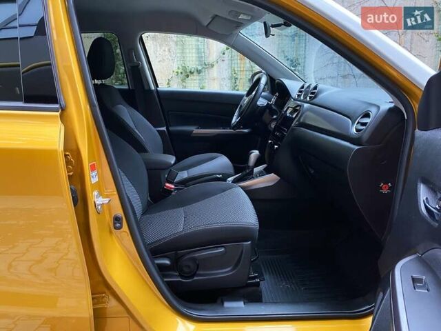 Сузуки Витара 2019 в Хмельницком на Automoto.ua Желтый Сузуки Витара, объемом двигателя 1 л и пробегом 78 тыс. км за 15999 $, фото 55 на Automoto.ua