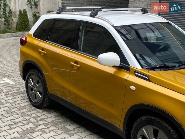 Сузуки Витара 2019 в Хмельницком на Automoto.ua Желтый Сузуки Витара, объемом двигателя 1 л и пробегом 78 тыс. км за 15999 $, фото 22 на Automoto.ua