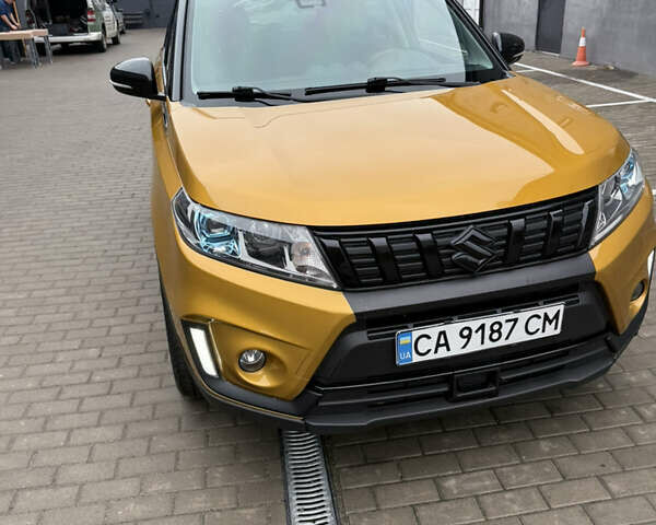 Желтый Сузуки Витара, объемом двигателя 1.4 л и пробегом 96 тыс. км за 19000 $, фото 26 на Automoto.ua