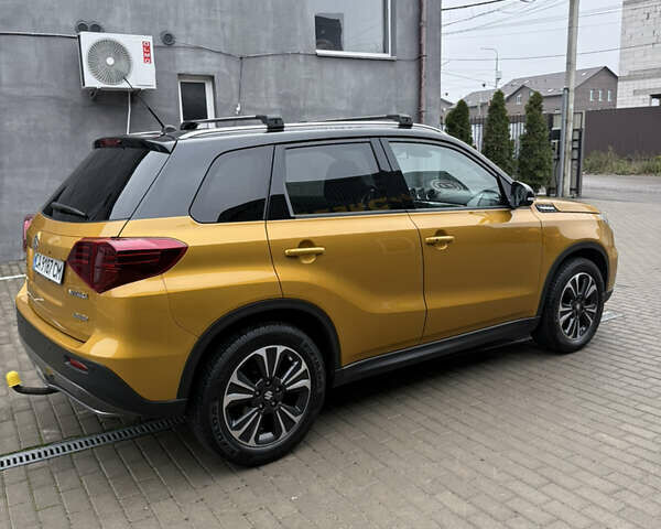 Желтый Сузуки Витара, объемом двигателя 1.4 л и пробегом 96 тыс. км за 19000 $, фото 9 на Automoto.ua