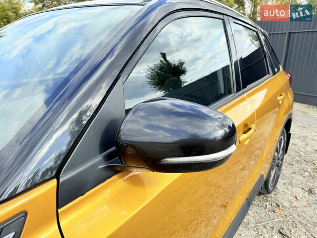 Желтый Сузуки Витара, объемом двигателя 1.37 л и пробегом 141 тыс. км за 17800 $, фото 13 на Automoto.ua