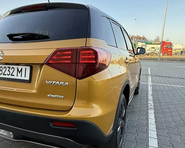 Желтый Сузуки Витара, объемом двигателя 1 л и пробегом 100 тыс. км за 16900 $, фото 18 на Automoto.ua