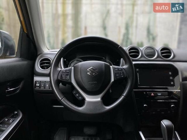 Сузуки Витара 2019 в Хмельницком на Automoto.ua Желтый Сузуки Витара, объемом двигателя 1 л и пробегом 78 тыс. км за 15999 $, фото 37 на Automoto.ua
