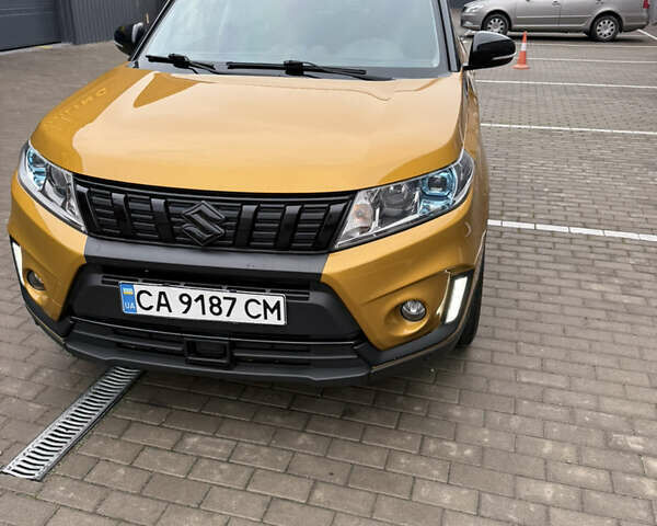 Желтый Сузуки Витара, объемом двигателя 1.4 л и пробегом 96 тыс. км за 19000 $, фото 23 на Automoto.ua