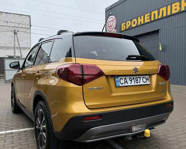 Желтый Сузуки Витара, объемом двигателя 1.4 л и пробегом 96 тыс. км за 19000 $, фото 13 на Automoto.ua