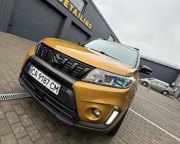 Желтый Сузуки Витара, объемом двигателя 1.4 л и пробегом 96 тыс. км за 19000 $, фото 31 на Automoto.ua