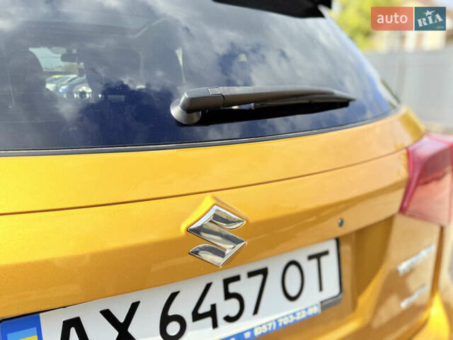 Желтый Сузуки Витара, объемом двигателя 1.37 л и пробегом 141 тыс. км за 17800 $, фото 38 на Automoto.ua