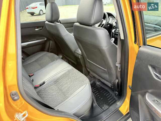 Желтый Сузуки Витара, объемом двигателя 1.37 л и пробегом 141 тыс. км за 17800 $, фото 21 на Automoto.ua