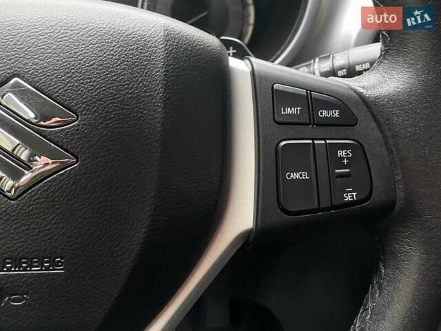 Сузуки Витара 2019 в Хмельницком на Automoto.ua Желтый Сузуки Витара, объемом двигателя 1 л и пробегом 78 тыс. км за 15999 $, фото 42 на Automoto.ua