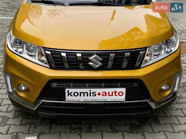 Сузуки Витара 2019 в Хмельницком на Automoto.ua Желтый Сузуки Витара, объемом двигателя 1 л и пробегом 78 тыс. км за 15999 $, фото 17 на Automoto.ua