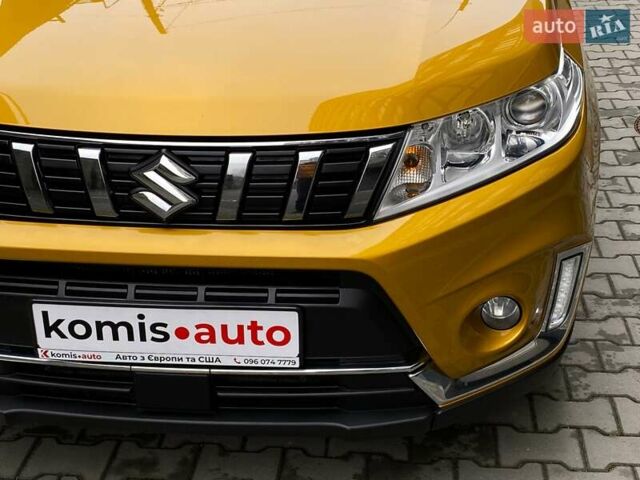 Сузуки Витара 2019 в Хмельницком на Automoto.ua Желтый Сузуки Витара, объемом двигателя 1 л и пробегом 78 тыс. км за 15999 $, фото 30 на Automoto.ua