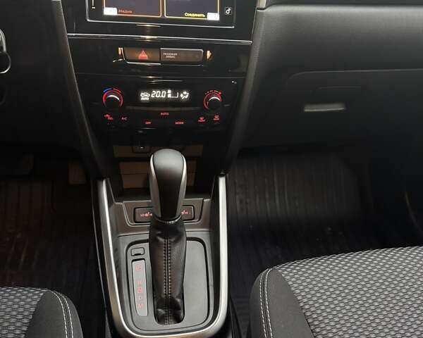 Желтый Сузуки Витара, объемом двигателя 1.59 л и пробегом 29 тыс. км за 19800 $, фото 18 на Automoto.ua