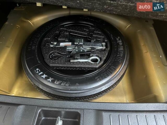 Желтый Сузуки Витара, объемом двигателя 1.59 л и пробегом 29 тыс. км за 19800 $, фото 30 на Automoto.ua