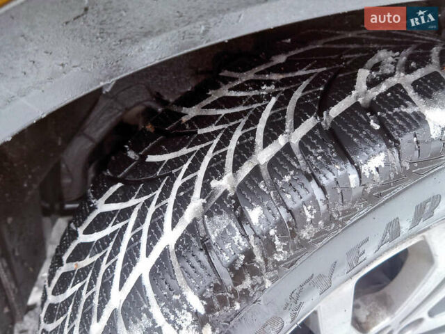 Жовтий Сузукі Вітара, об'ємом двигуна 1.59 л та пробігом 89 тис. км за 16800 $, фото 7 на Automoto.ua