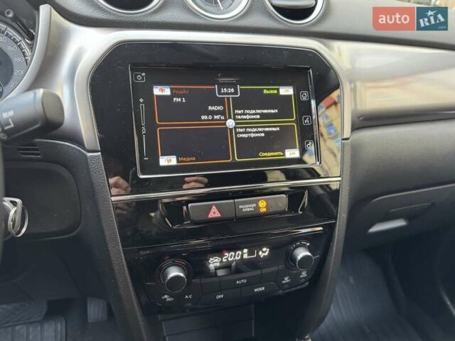 Жовтий Сузукі Вітара, об'ємом двигуна 1.59 л та пробігом 29 тис. км за 20500 $, фото 18 на Automoto.ua