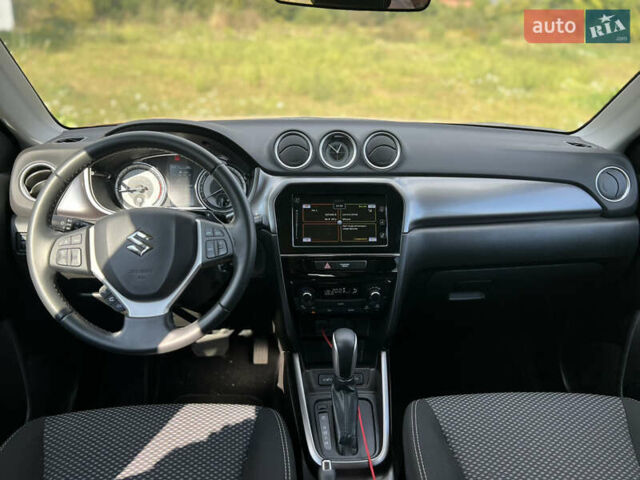 Желтый Сузуки Витара, объемом двигателя 1.6 л и пробегом 20 тыс. км за 18900 $, фото 10 на Automoto.ua